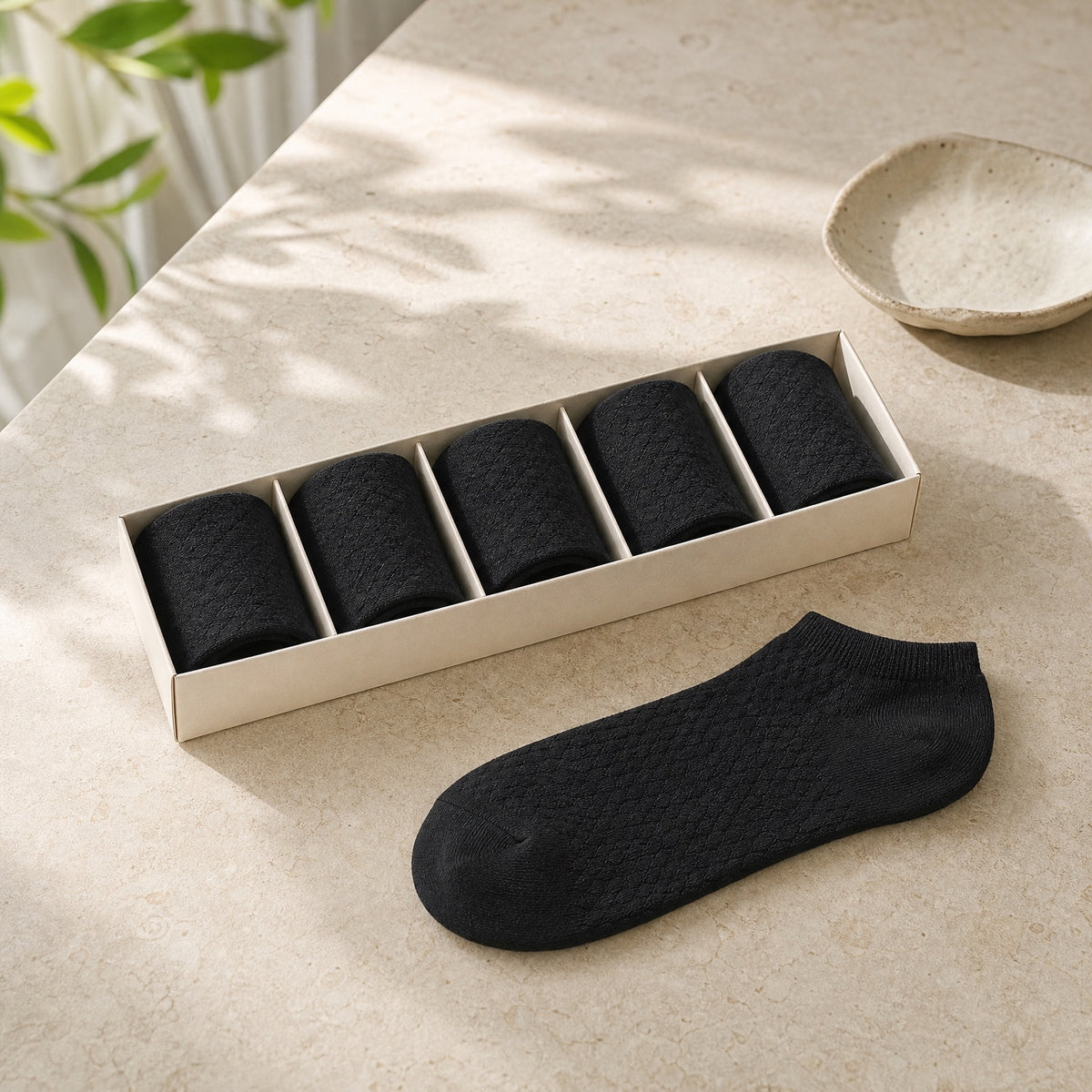 Pack de 5 calcetines tobilleros de bambú Vittorio negros en su cajita